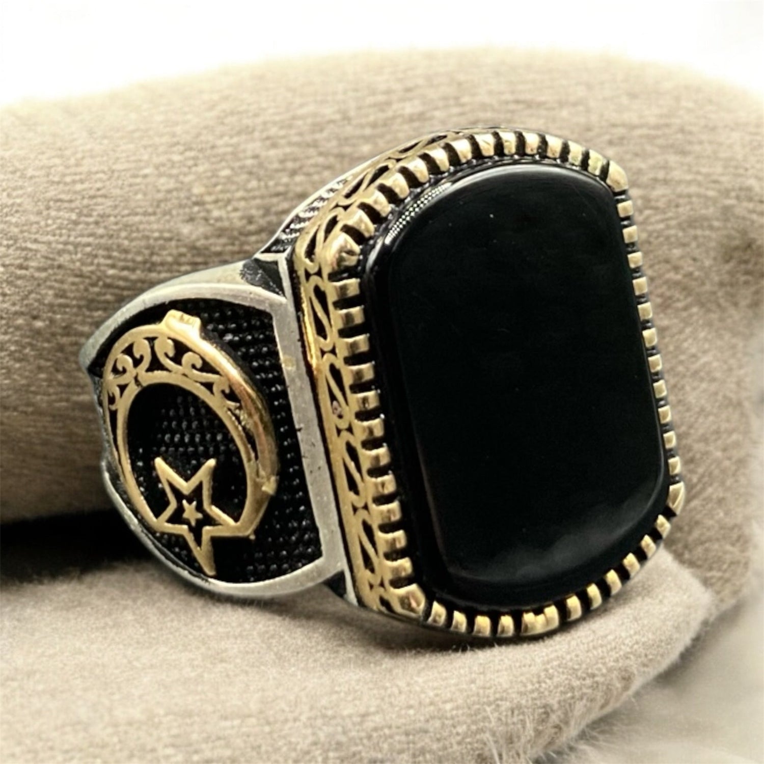 Chevalière Argent Onyx Lune Étoile : Élégance Mystique et Symbolique silverixshops