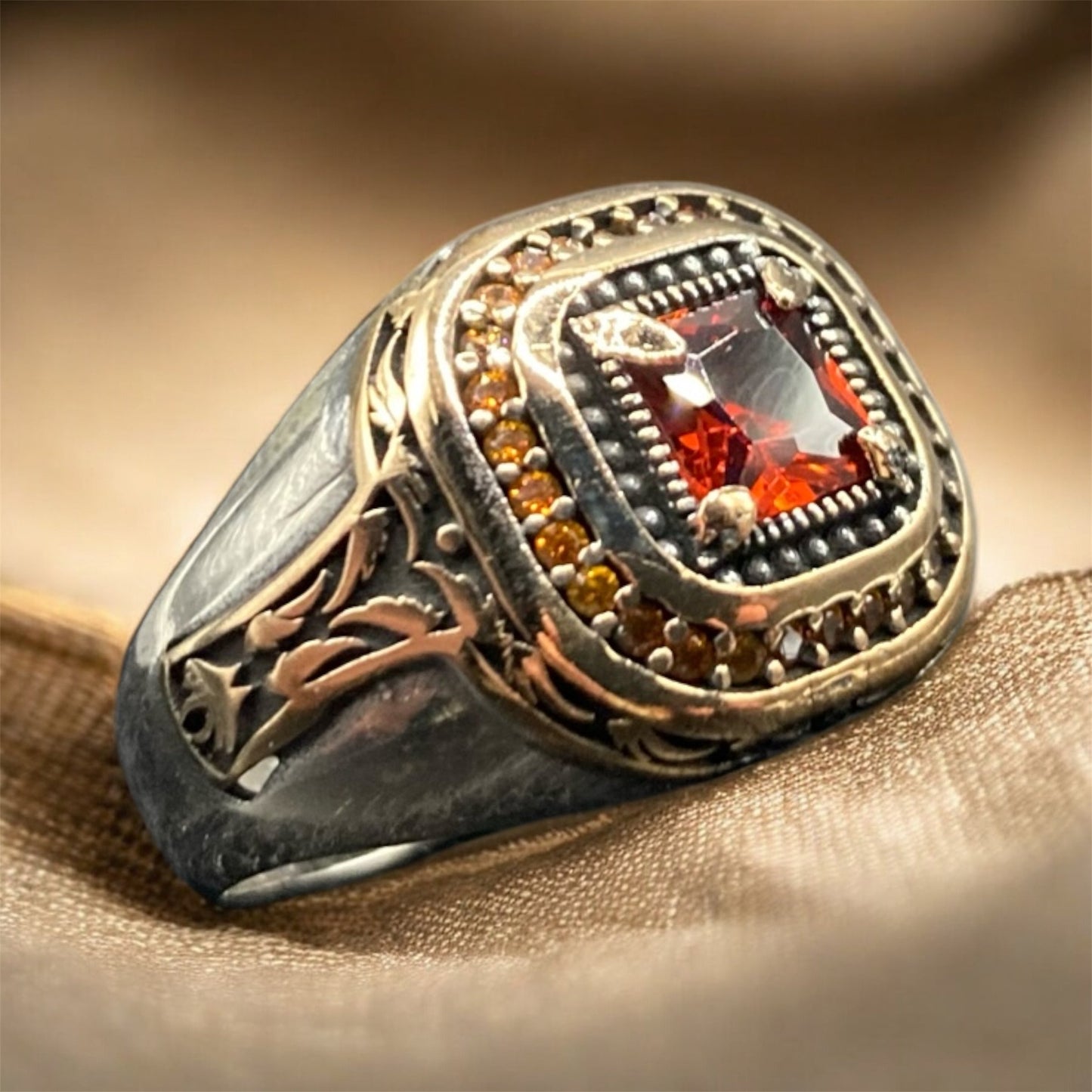 Chevalière Argent Onyx Rouge Zircons - Élégance et Style silverixshops