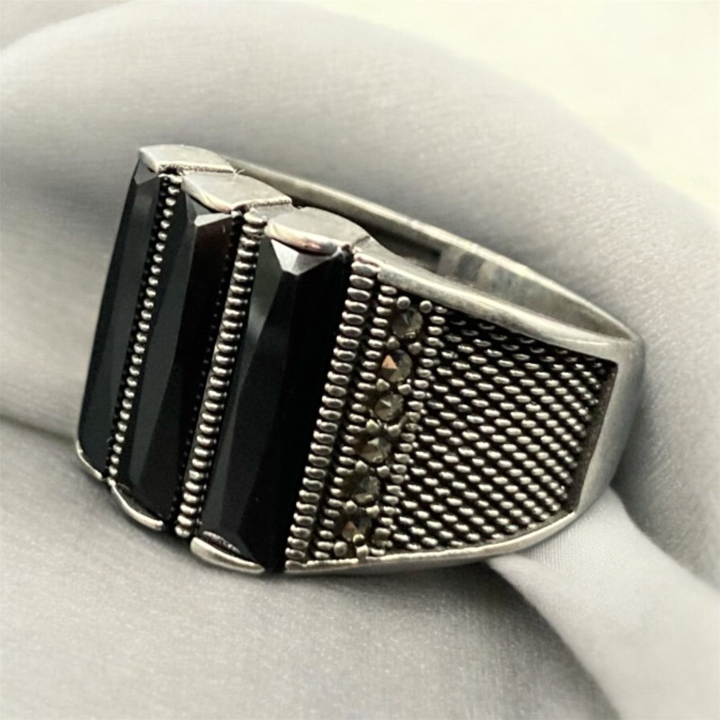 ChevalièreA rgent Onyx Homme - Élégance silverixshops