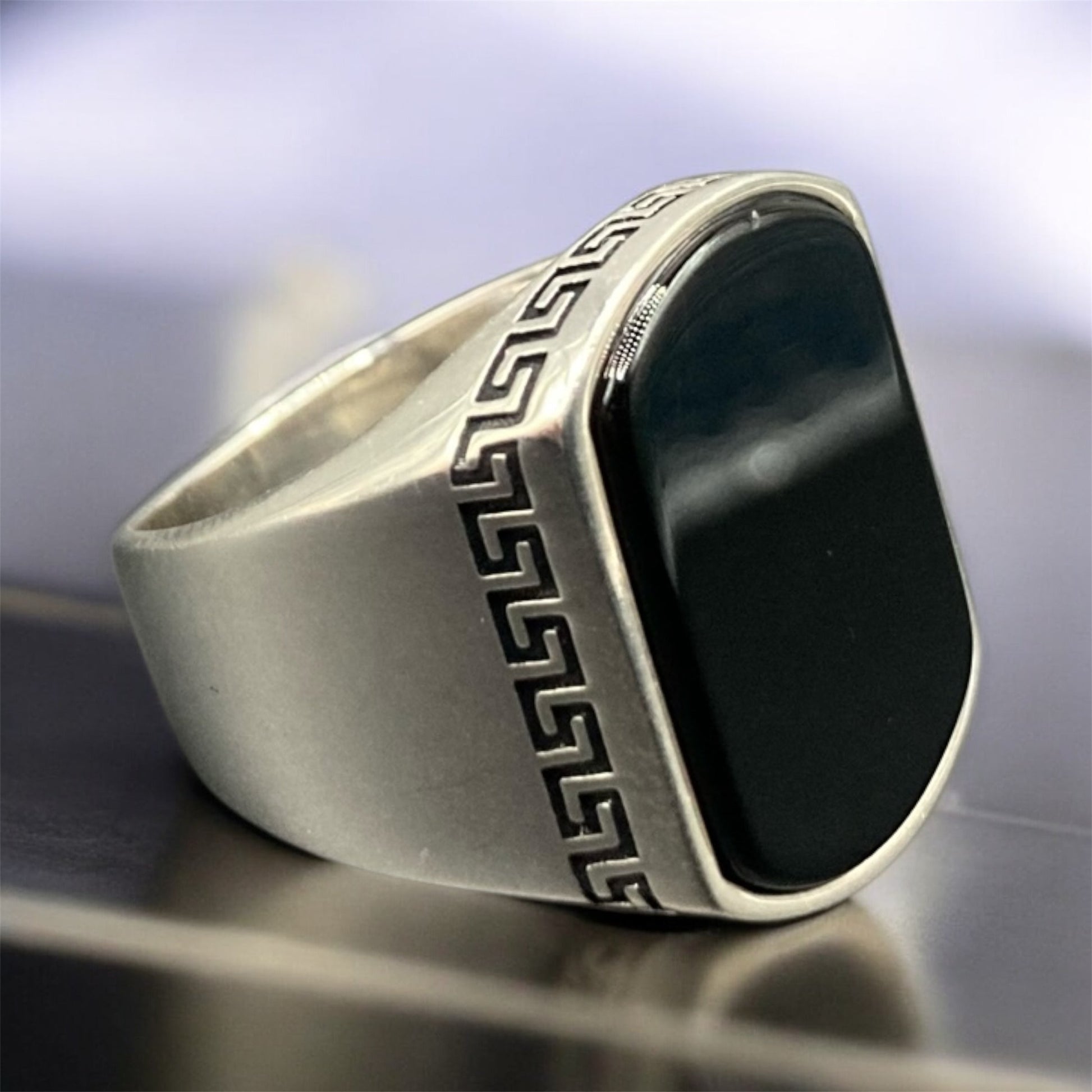 Chevalière Argent Massif Onyx Design Grec – Élégance silverixshops