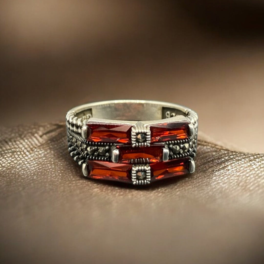 Chevalière Argent Onyx Rouge Zircon | Élégance et Brillance silverixshops
