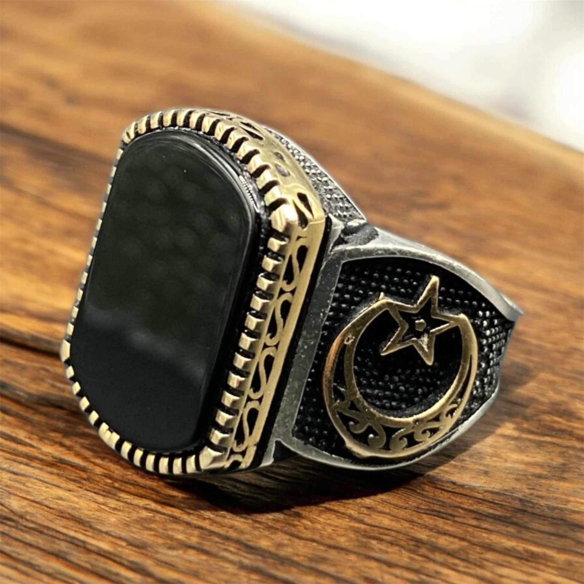Chevalière Argent Onyx Lune Étoile : Élégance Mystique et Symbolique silverixshops